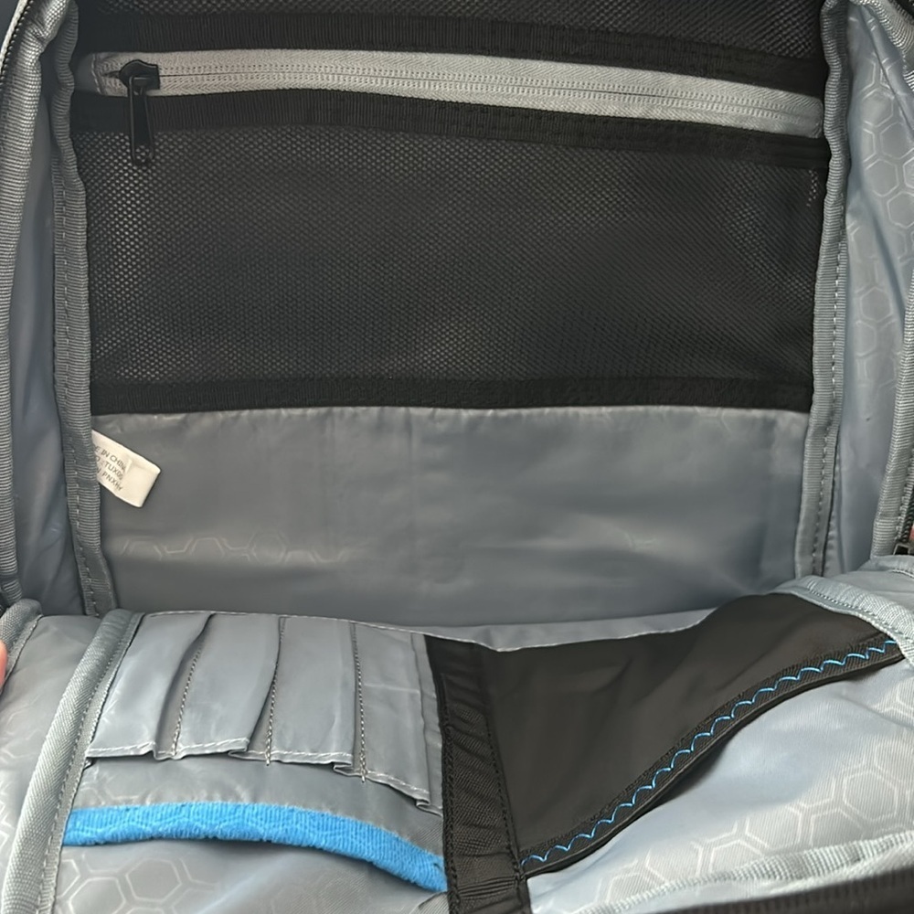 Dell Ecoloop Premier Slim Backpack 15 Laptop Black Polyester Leather PE1520PS - Picture 3 of 6